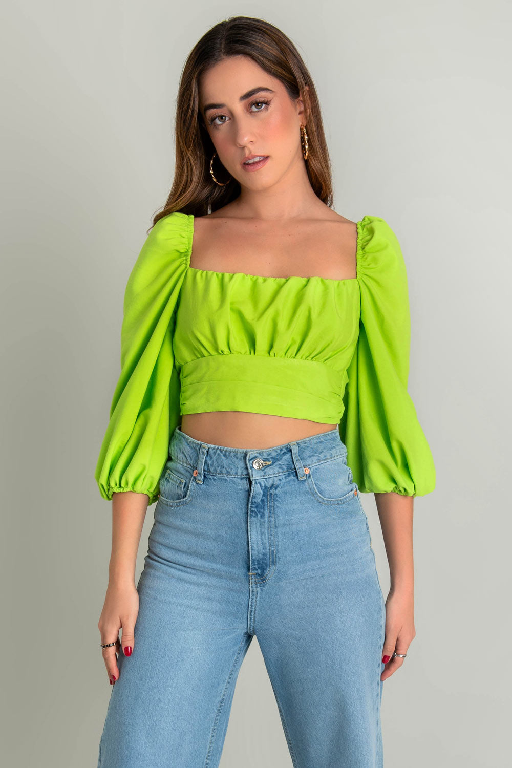 Blusa con elástico en el online busto