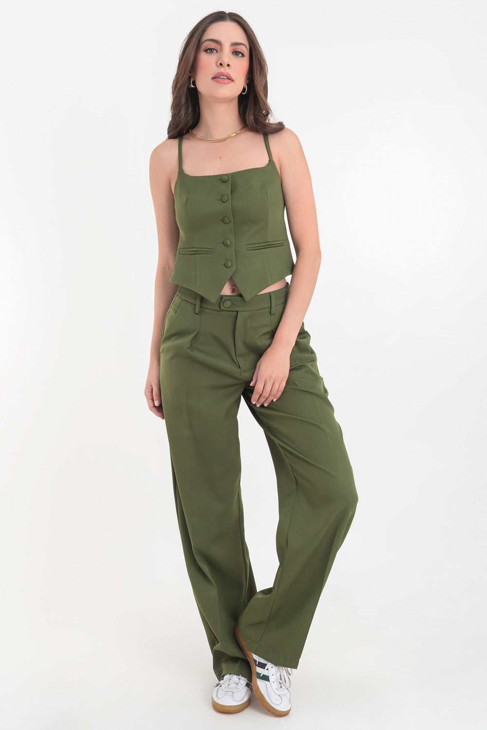 Pantalón con pinzas frontales fit wide leg tiro alto verde olivo