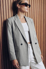Blazer cruzado con hombreras fit oversized