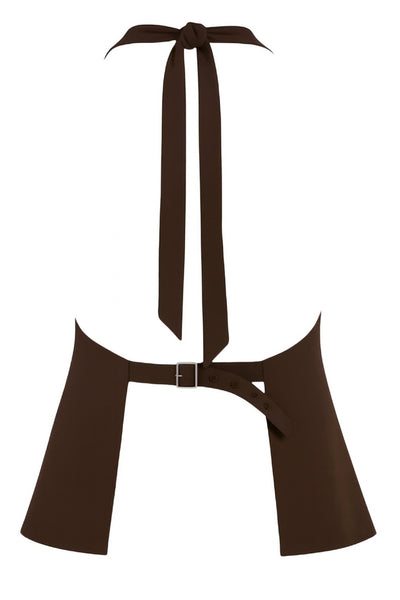 Blusa de fit fluido, cuello halter con nudo amarrable posterior, escote en espalda y cierre posterior con trabilla ajustable.