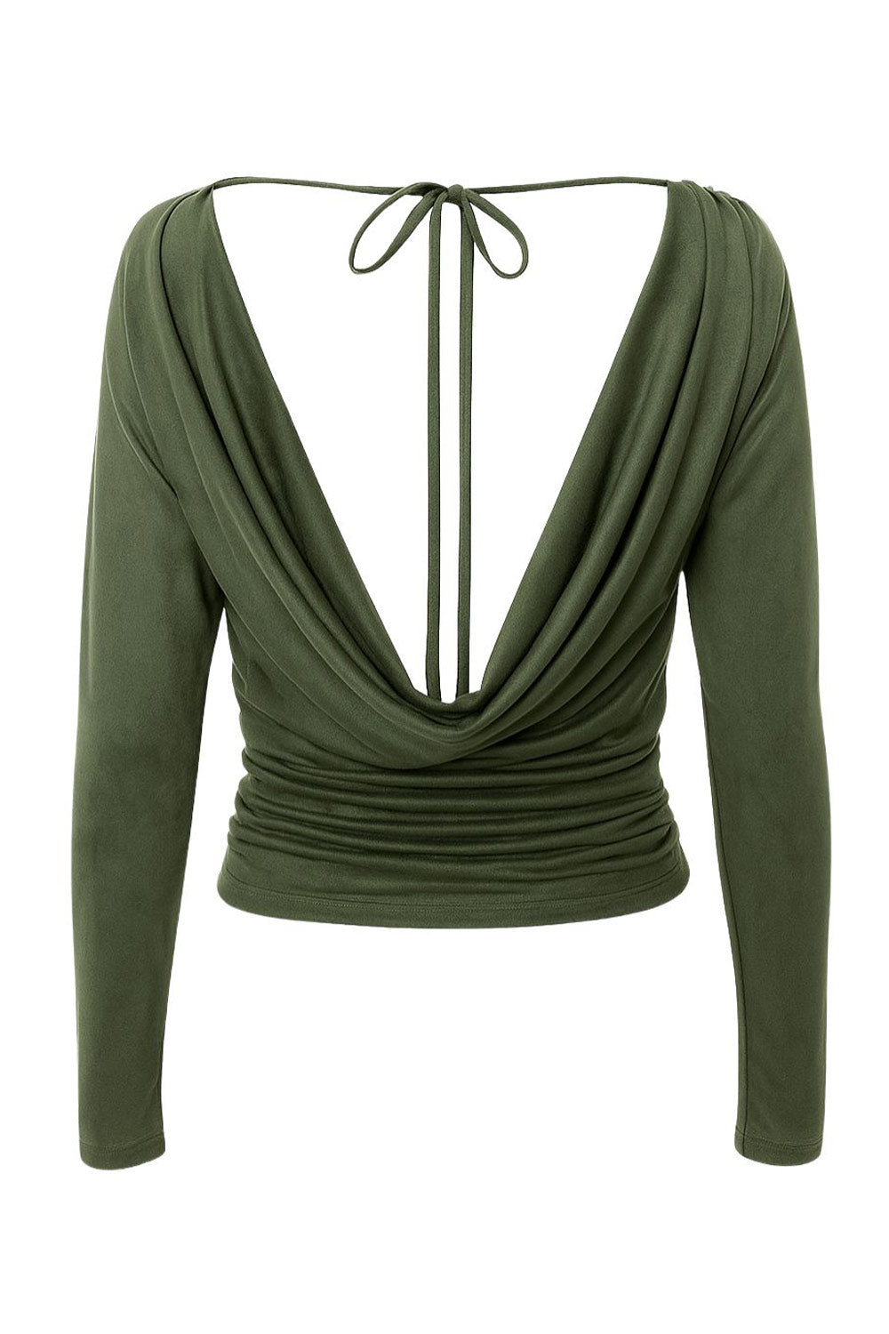 Blusa fluida de gamuza, cuello barco fluido, manga larga seguida, plisados en hombros y costados. Detalle de escote fluido en espalda con lazo amarrable posterior.