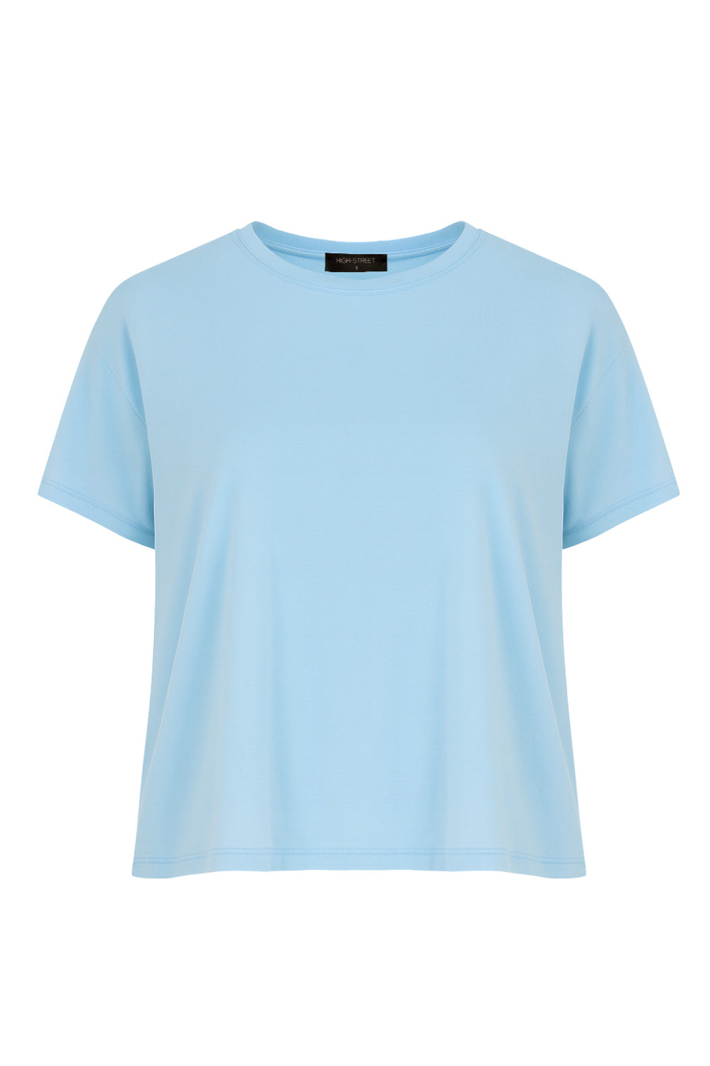 Camiseta básica de manga corta, cuello redondo y fit recto.