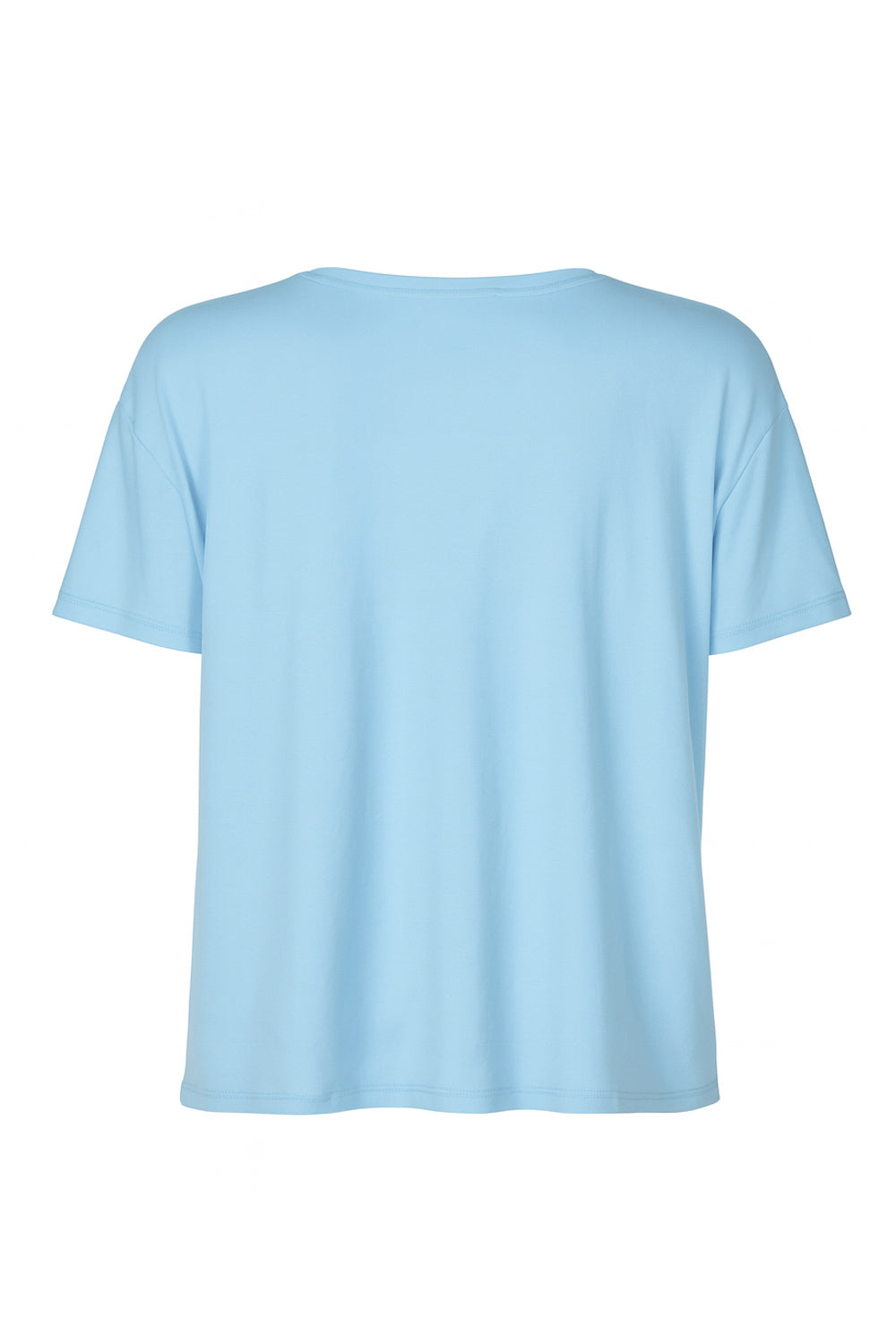 Camiseta básica de manga corta, cuello redondo y fit recto.