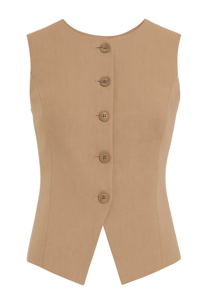 Chaleco de fit recto, cuello redondo, pinzas frontales, abertura en bajo y cierre frontal con hilera de botones.