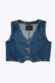Chaleco corto de denim, escote v, pinzas con costuras frontales y cierre frontal con hilera de botones.