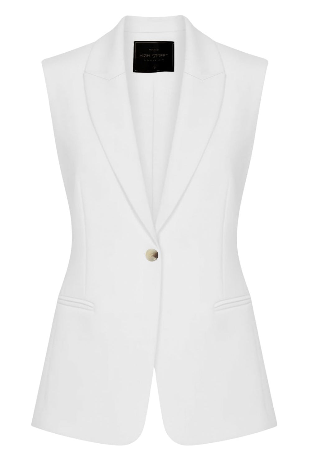 Chaleco de fit slim, con solapa, bolsillos delanteros con vivos y cierre frontal con botón.