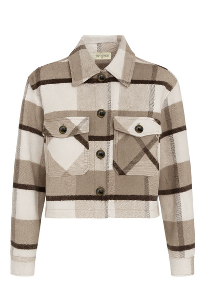 Chamarra corta de estampado check, fit recto, manga larga con puño abotonado, cuello camisero, bolsillos delanteros de parche con cartera y botón en contraste. Cierre frontal con hilera de botones en contraste.