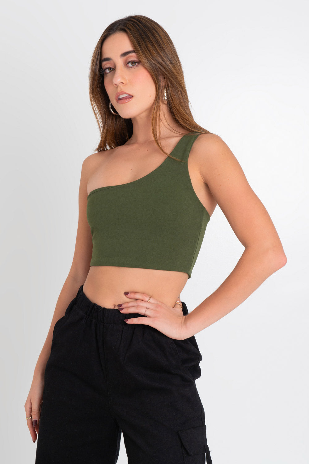 Crop top asimétrico un hombro verde olivo – HIGHSTREET