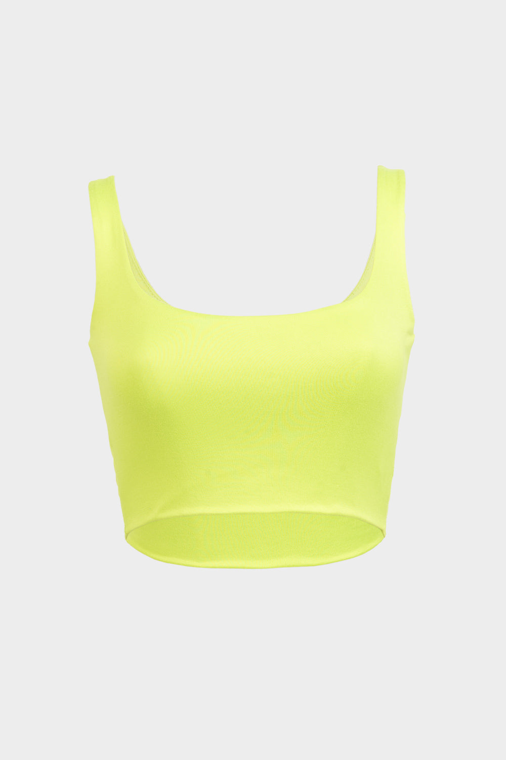 Crop top de tirantes, cuello redondo y fit ajustado.