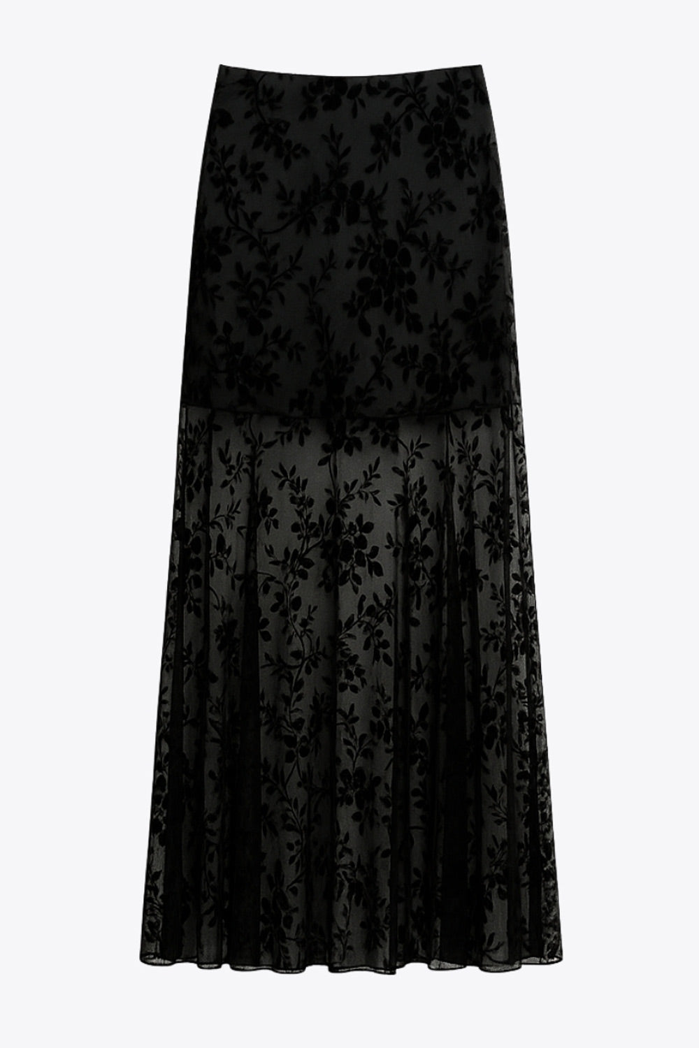 Falda larga de mesh con encaje, cintura alta, corte en a, y cierre lateral con cremallera oculta.