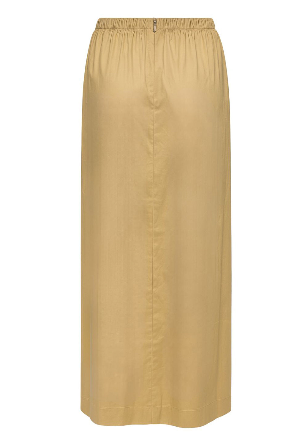 Falda larga de fit recto, cintura alta con plisados decorativos en cadera, rib elástico posterior, abertura frontal y detalle decorativo central con plisados. Cierre posterior con cremallera oculta.