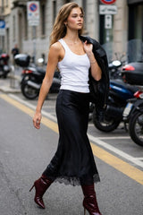 Falda midi satinada encaje