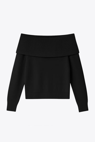 Jersey corto canalé de fit ajustado, hombros descubiertos con doblez en borde, manga larga y detalle de rib en bordes.