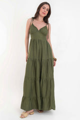 Maxi vestido escote v con plisados olanes