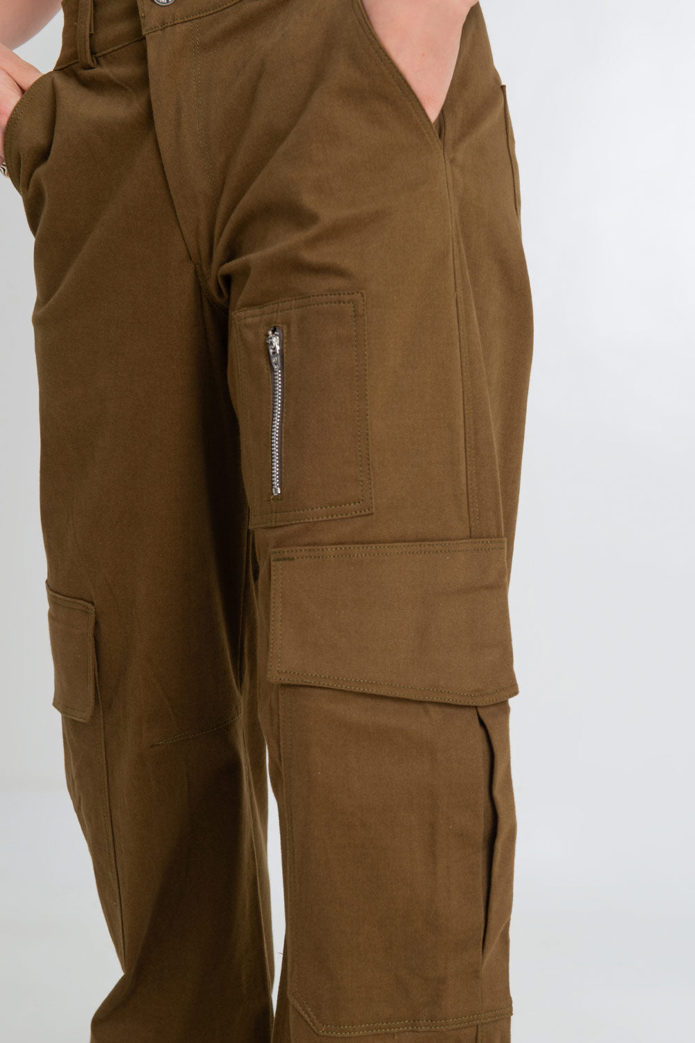 Pantalón cargo de cintura media wide leg