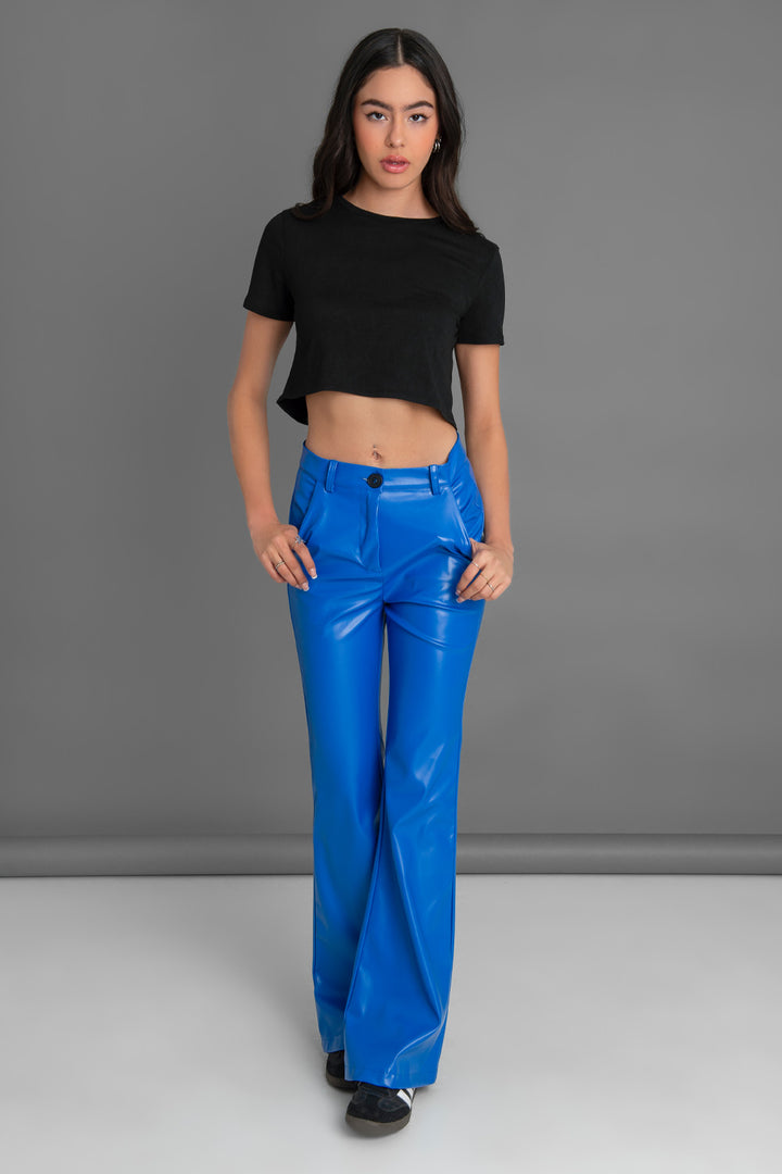 Pantalón ajustado fit flare de efecto piel azul rey – HIGHSTREET