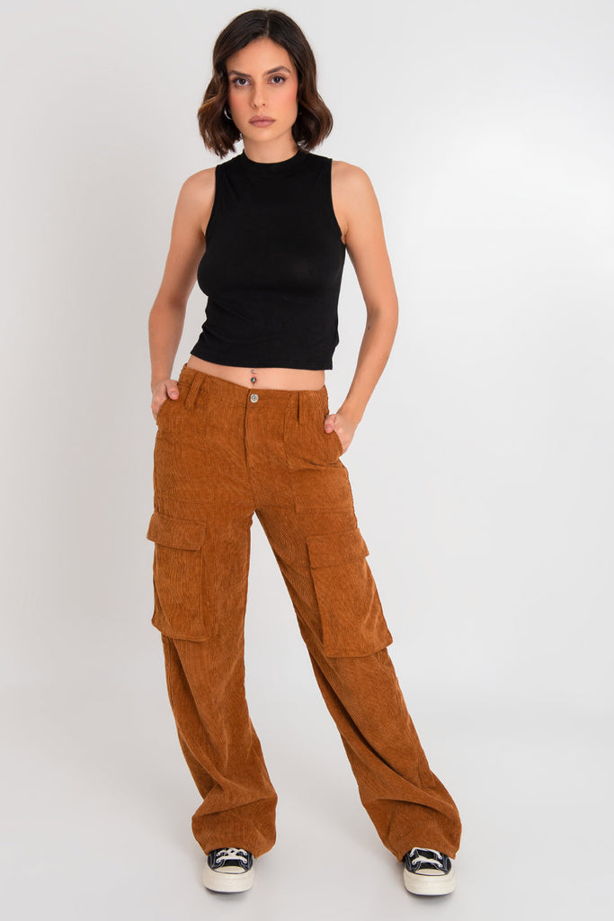 Con Pantalon Cafe Pantalón De Pana Mujer Outfit Pantalones Cafes
