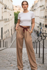 Pantalón con pinzas frontales wide leg fit