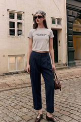 Pantalón de fit recto con pinzas frontales tiro alto