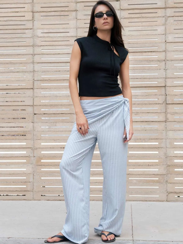 Pantalón de rayas nudo frontal