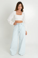 Pantalón de denim fit wide leg con cinturón
