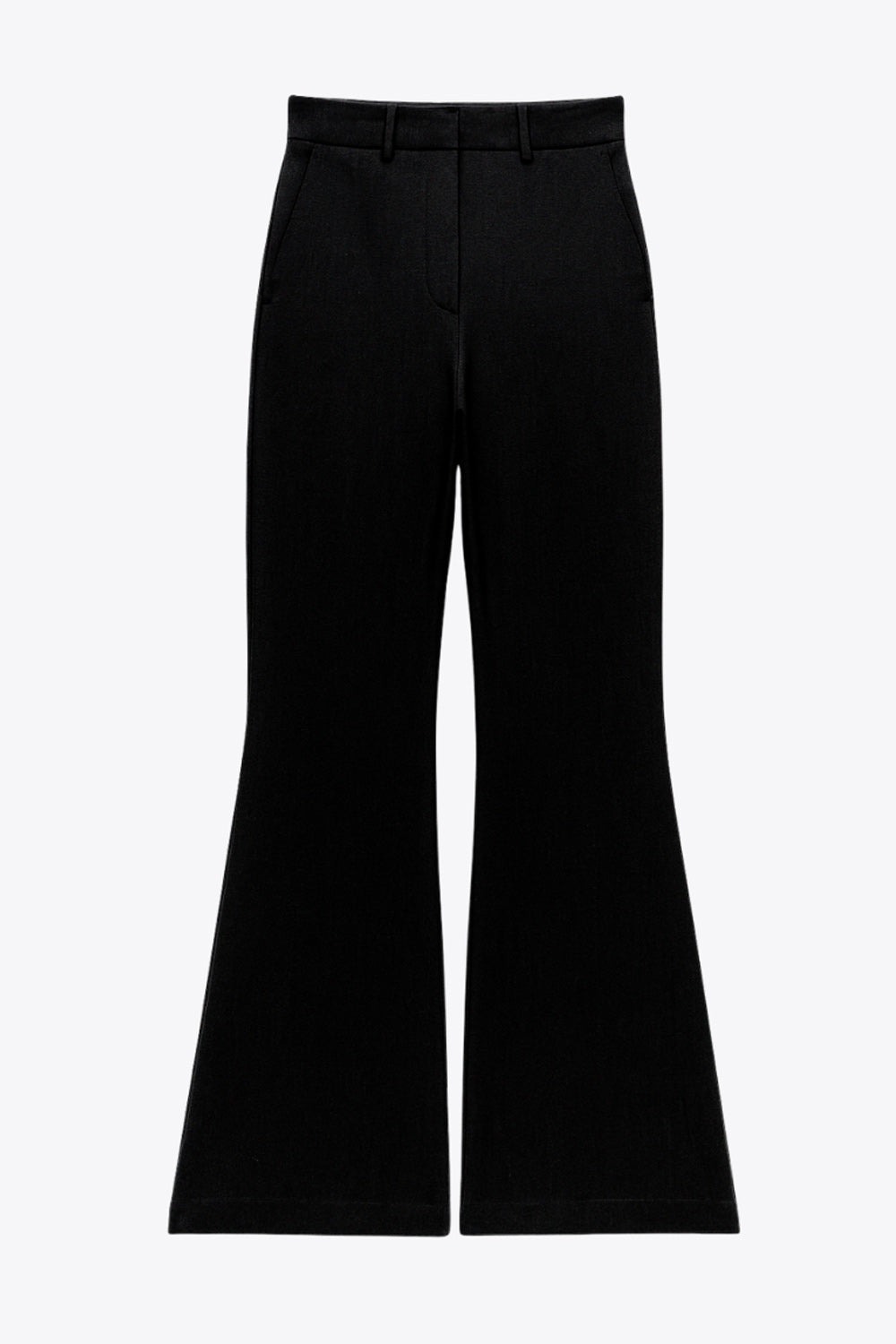 Pantalón ajustado de fit flare, cintura alta con pretina y trabillas, bolsillos delanteros y vivos decorativos posteriores. 