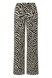 Pantalón estampado de fit fluido, bolsillos delanteros, cintura media con pretina elástica y jareta frontal ajustable.