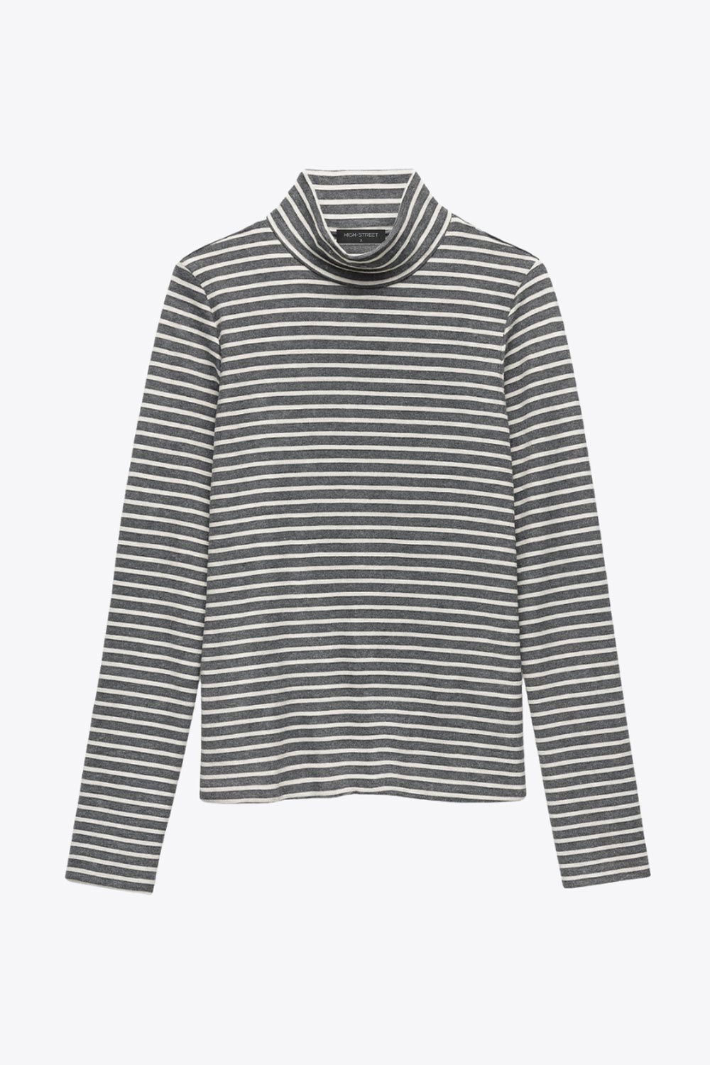 Top de estampado rayas, fit recto, cuello alto y manga larga.