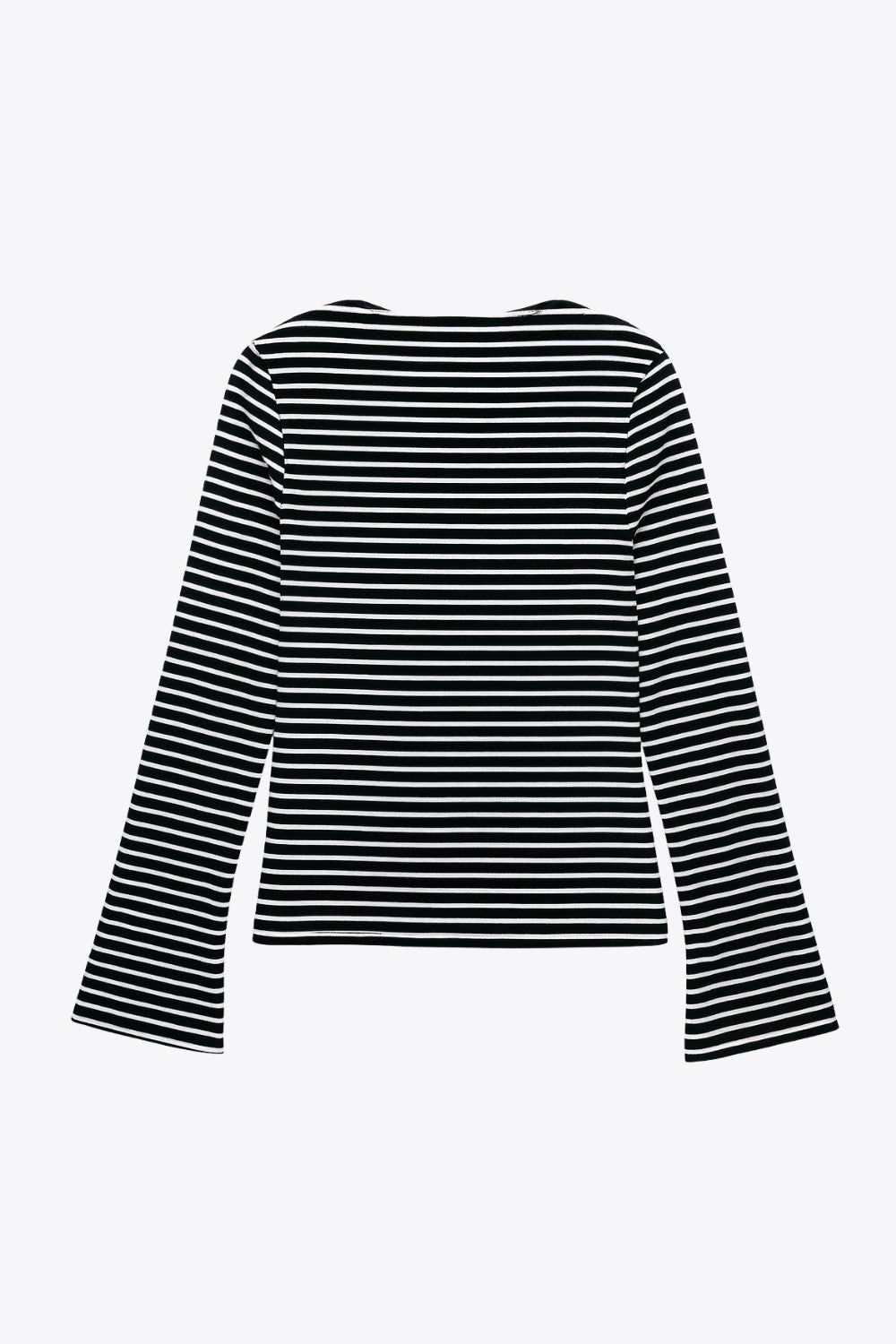 Camiseta de estampado rayas, fit recto, cuello redondo y manga larga con puño amplio .