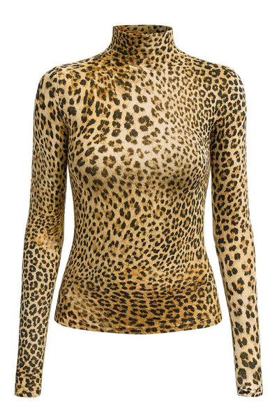 Top de estampado animal, fit ajustado, cuello alto y manga larga.