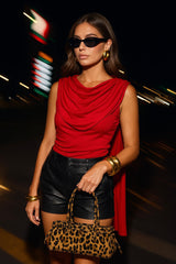 Top Blair detalle con plisados