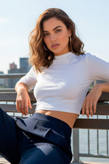 Top corto cuello alto