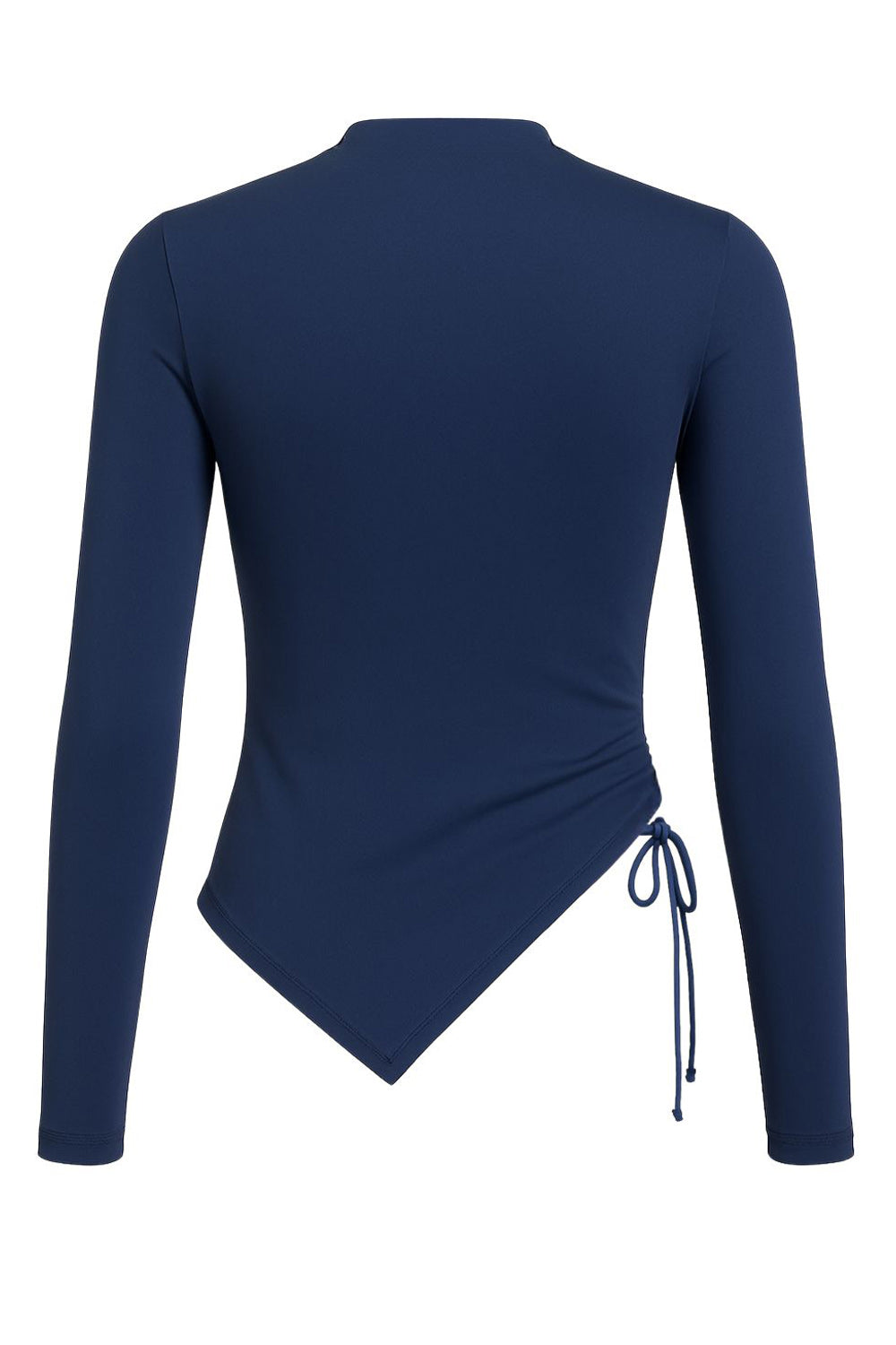 Top corto de fit ajustado, cuello mock seguido, manga larga y bajo diagonal asimétrico con jareta lateral ajustable.