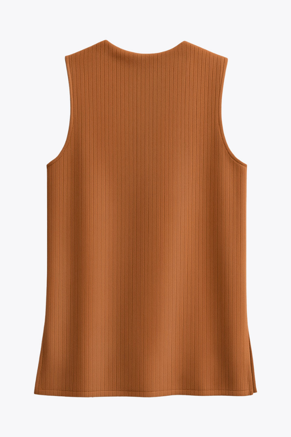 Top canalé de punto, fit fluido, cuello redondo, sin mangas y detalle de aberturas laterales en bajo.