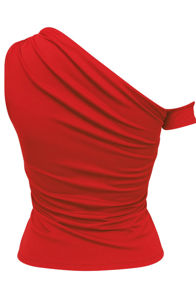 Top ajustado de escote diagonal con hombro descubierto, plisados en hombro y costados. Detalle de manga corta asimétrica.