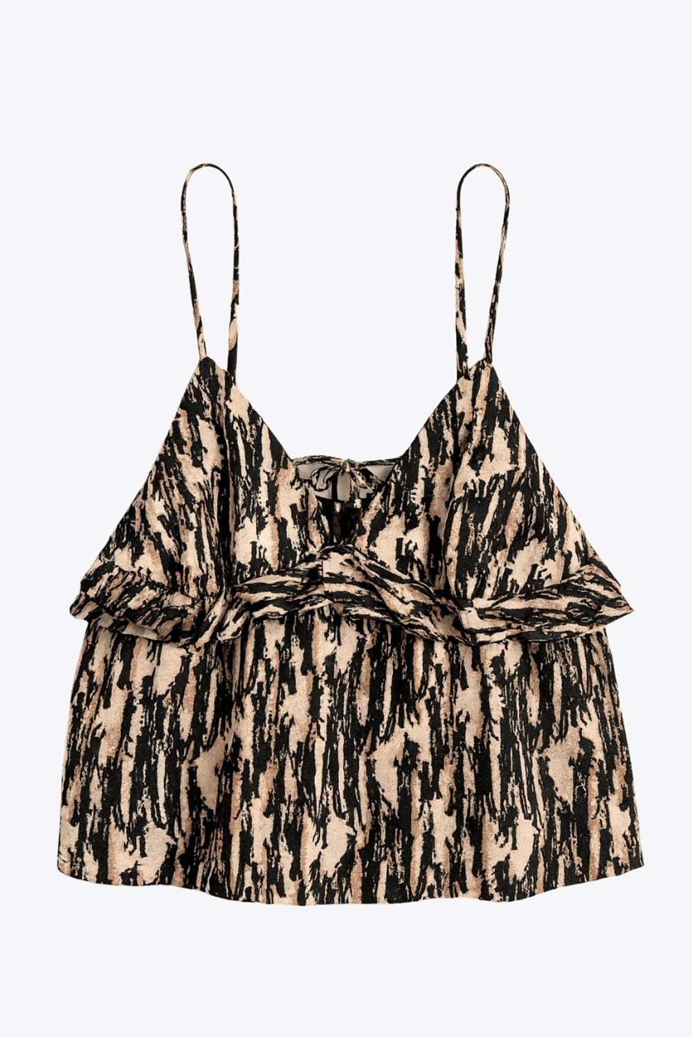 Top corto estampado, de tirantes delgados con jareta ajustable posterior, escote v con cortes, olanes decorativos frontales, peplum en bajo y rib elástico posterior.