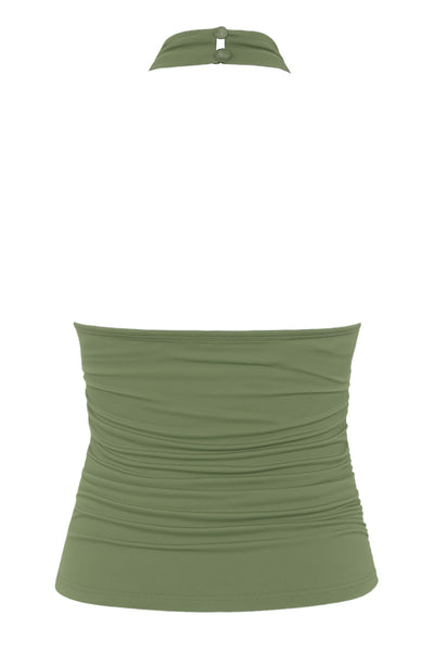 Top halter de fit ajustado, cuello alto fluido, sin mangas, plisados en costados y cierre posterior con botón y ojal.