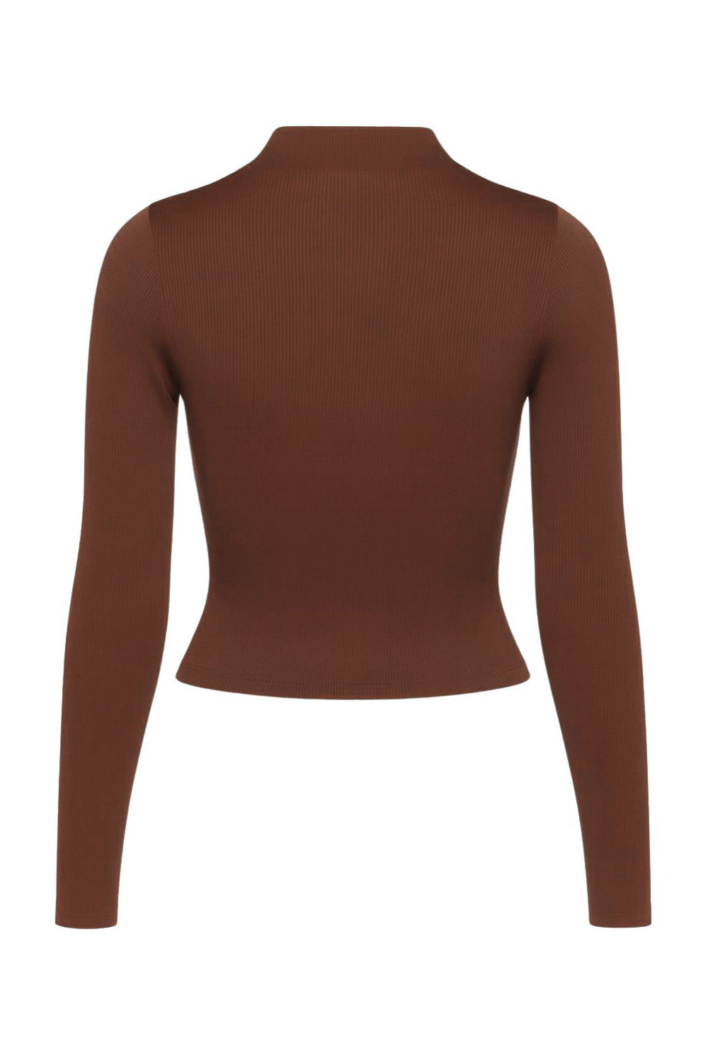 Top básico de canalé, fit ajustado, cuello mock seguido y manga larga.