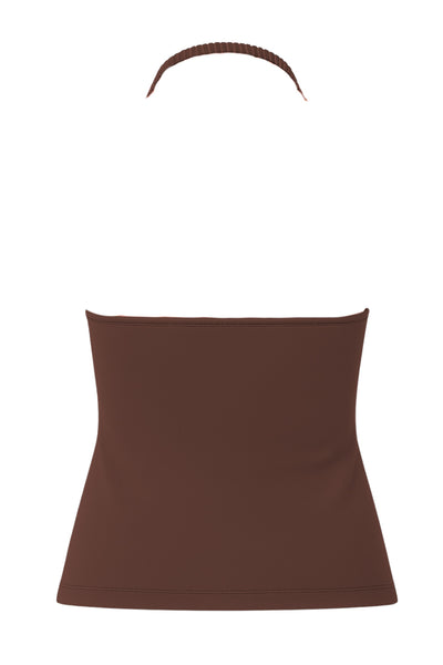 Top corto de cuello halter fluido, sin mangas, fit ajustado y escote en espalda.