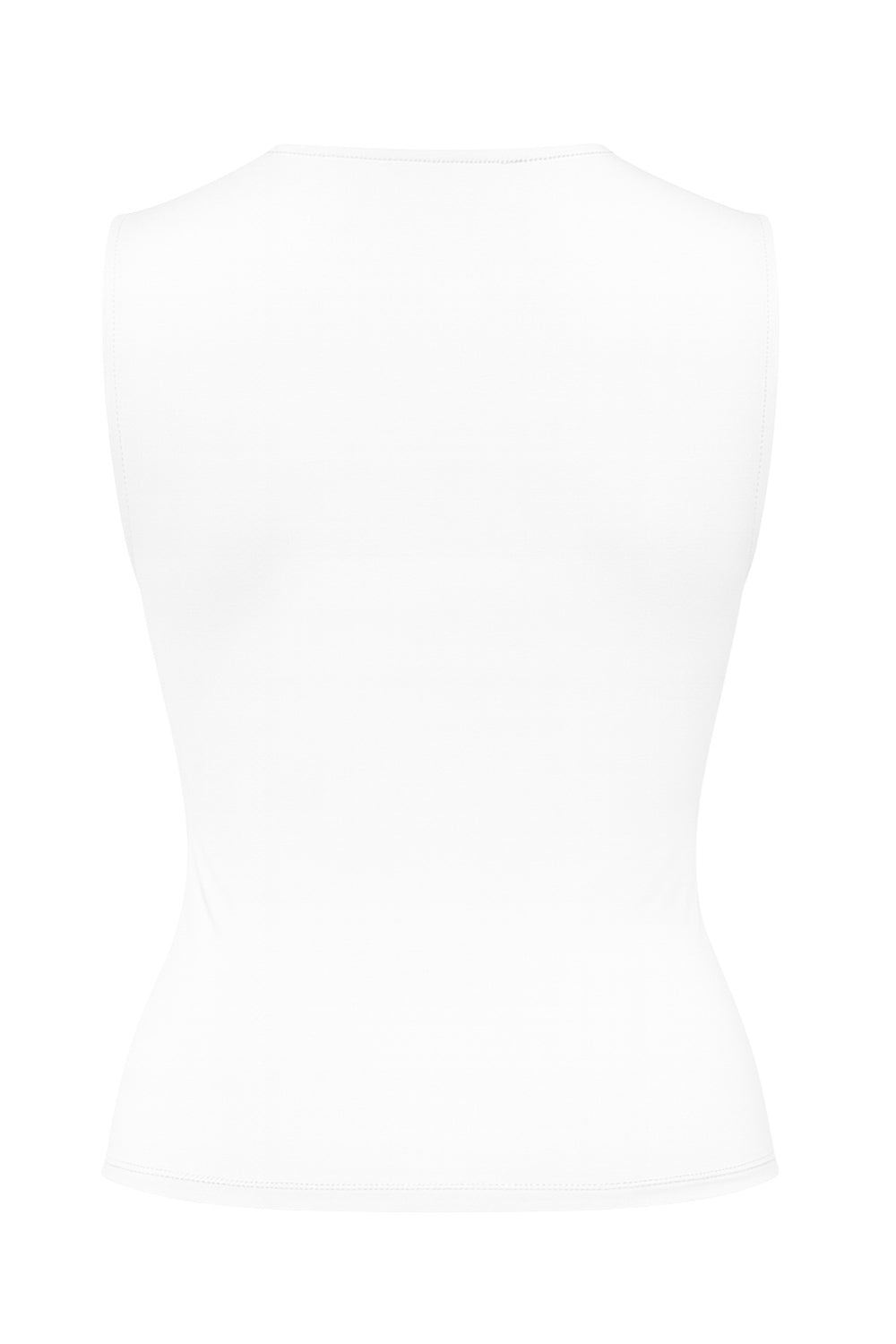 Top de fit ajustado, sin mangas, cuello fluido y plisados decorativos en hombros.