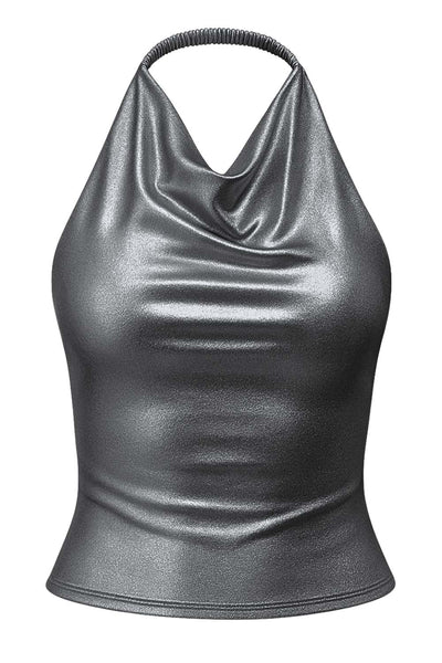 Top corto metálico de cuello halter fluido, sin mangas, fit ajustado y escote en espalda.