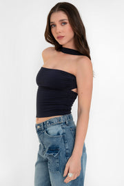 Top tubo de fit ajustado, escote recto y detalle decorativo posterior de choker.