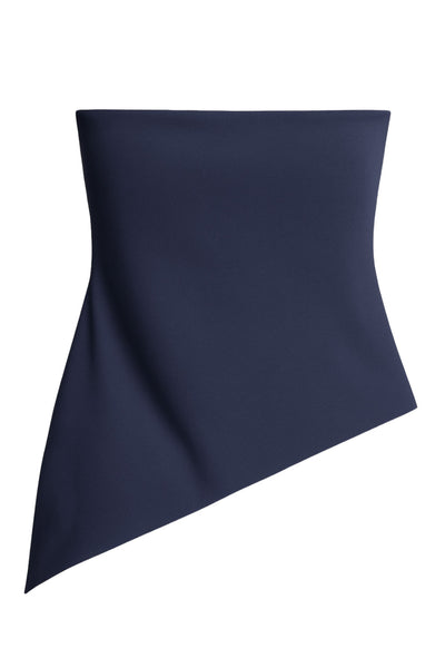 Top tubo de fit ajustado, escote recto con detalles plisados laterales y bajo diagonal asimétrico con rib en borde.