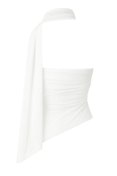 Top tubo de mesh, fit ajustado, escote recto con detalles plisados laterales y bajo diagonal asimétrico con rib rizado en borde. Detalle de choker cruzado.