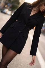 Vestido blazer cruzado corto con cut out