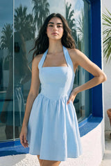 Vestido corto halter de corte en a