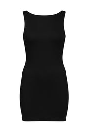 Vestido corto de fit ajustado, cuello barco, sin mangas, escote profundo en espalda con detalle fluido y lazo amarrable posterior.