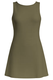 Vestido corto canalé de fit recto, sin mangas, cuello barco y escote en espalda con lazo amarrable posterior.